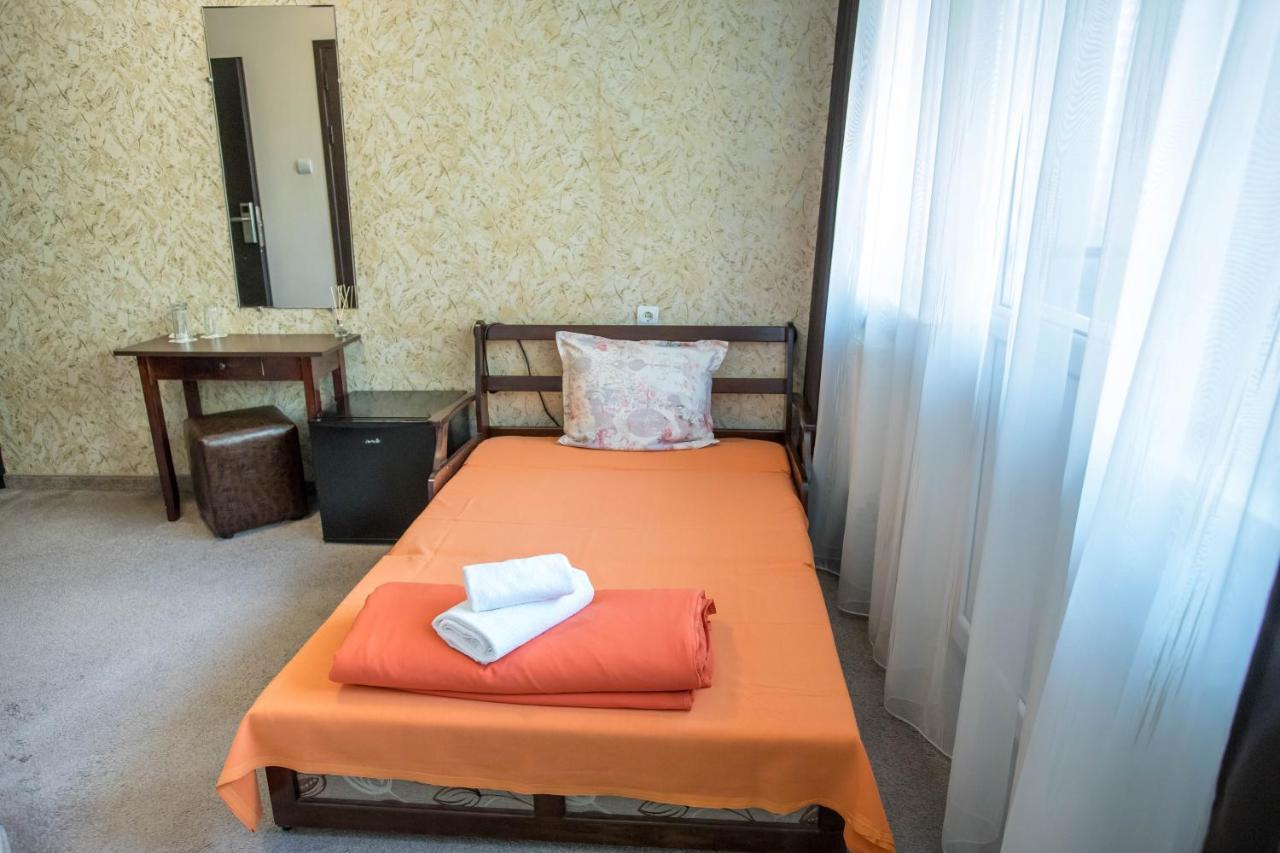 Park Hotel Ivailo Veliko Tarnovo Buitenkant foto