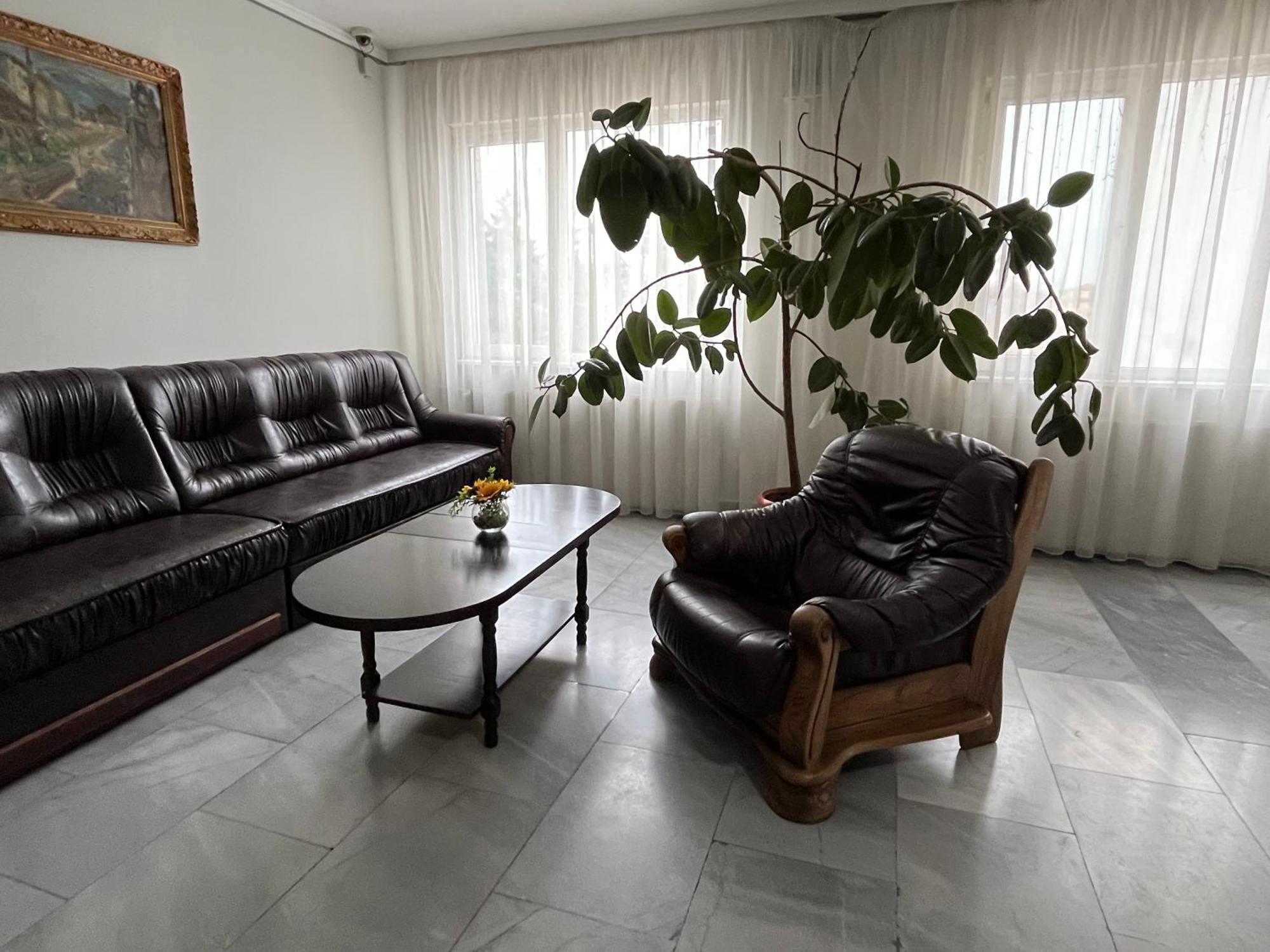 Park Hotel Ivailo Veliko Tarnovo Buitenkant foto