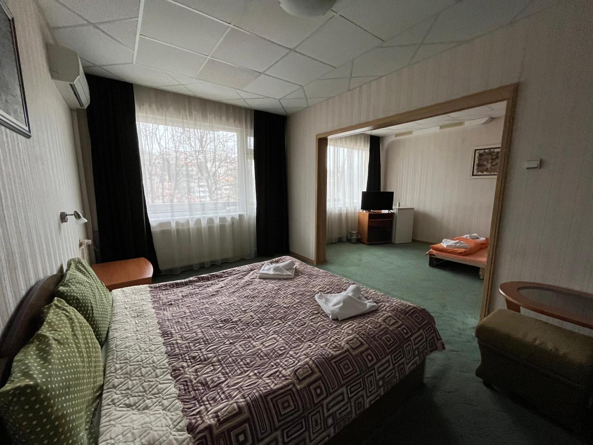 Park Hotel Ivailo Veliko Tarnovo Kamer foto